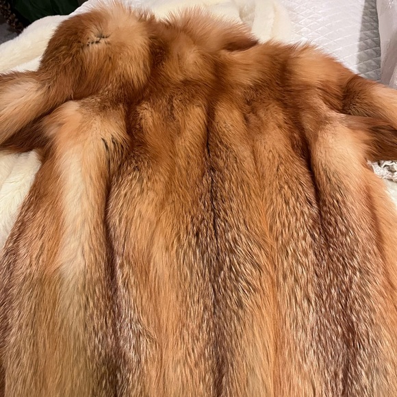 Too small - Picture 3 of 5